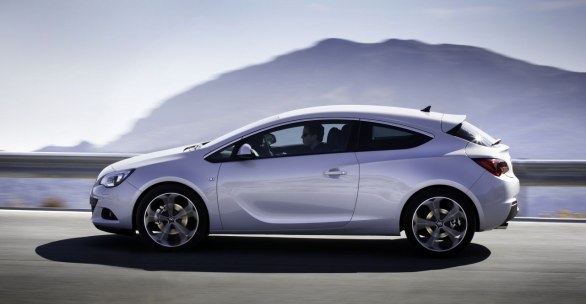 Opel Astra GTC: la nostra prova su strada
