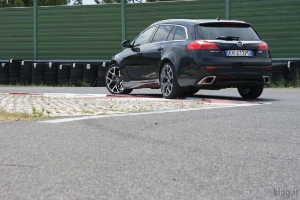 Opel Insignia Sports Tourer OPC: il test di Autoblog