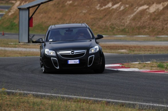 Opel Insignia Sports Tourer OPC: il test di Autoblog