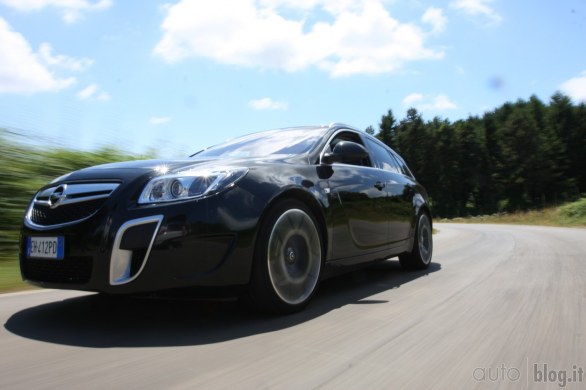 Opel Insignia Sports Tourer OPC: il test di Autoblog