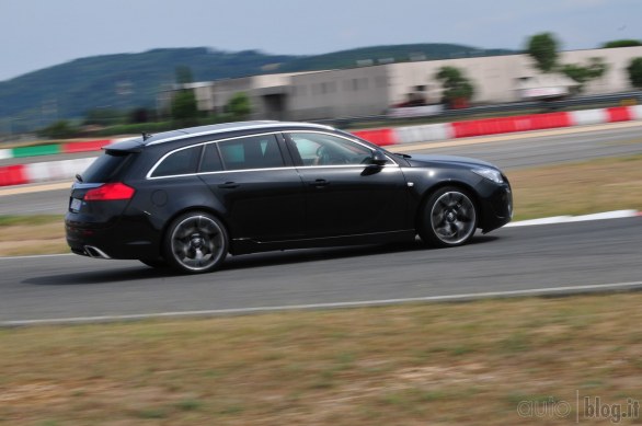 Opel Insignia Sports Tourer OPC: il test di Autoblog