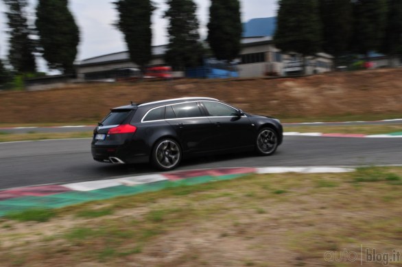 Opel Insignia Sports Tourer OPC: il test di Autoblog