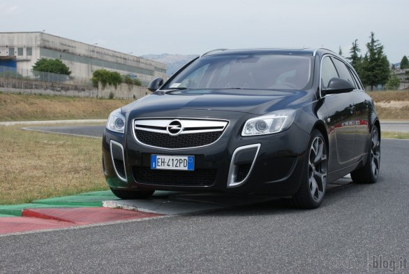 Opel Insignia Sports Tourer OPC: il test di Autoblog