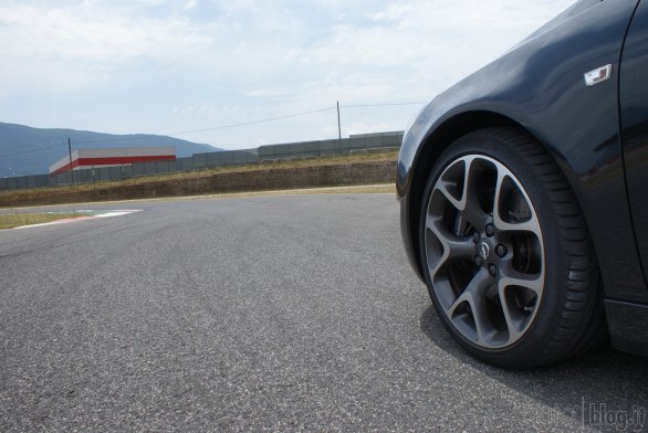 Opel Insignia Sports Tourer OPC: il test di Autoblog