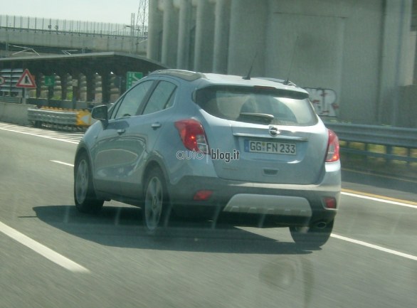 Opel Mokka, prime foto su strada di un nostro lettore