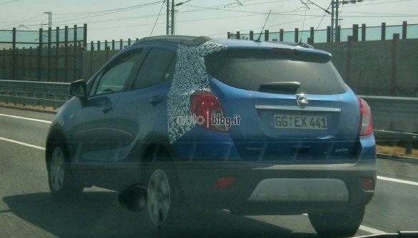 Opel Mokka, prime foto su strada di un nostro lettore