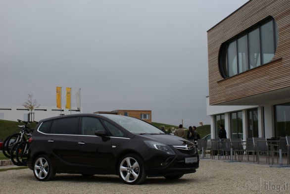 Opel Zafira Tourer: la nostra prova su strada