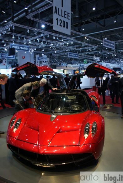 Pagani Huayra - Salone di Ginevra Live 2011