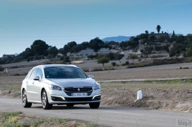 Peugeot 508 2015: prova su strada
