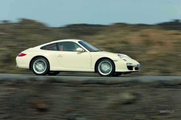 Porsche 911: 50 anni di Storia di un Mito dell\\'Automobilismo