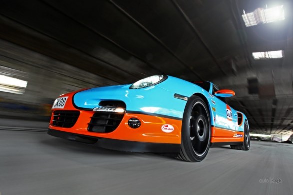 Porsche 911 Turbo: Cam Shaft la trasforma in Gulf