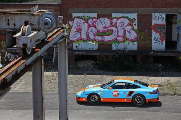 Porsche 911 Turbo: Cam Shaft la trasforma in Gulf