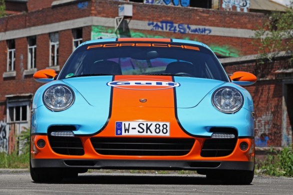 Porsche 911 Turbo: Cam Shaft la trasforma in Gulf