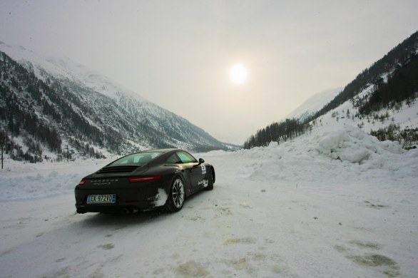 Porsche Sport Driving School: il corso Ice fra le nevi di Livigno