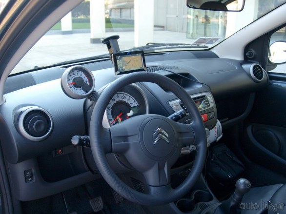 La nuova Citroën C1 nel suo allestimento dedicato ai 30 anni di Radio DeeJay