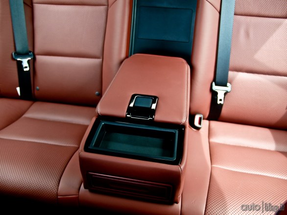 Lexus GS 450h la quarta generazione della berlina giapponese con il nuovo sistema ibrido