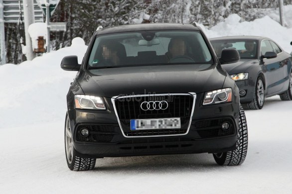 Prime foto spia Audi Q5 facelift