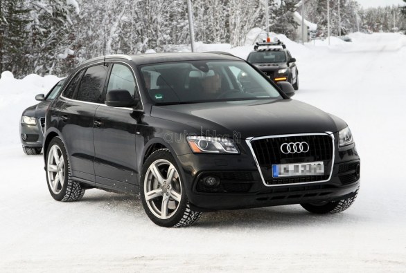 Prime foto spia Audi Q5 facelift