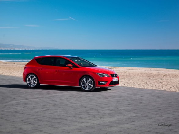 Seat Leon 2013: immagini ufficiali della hatchback iberica