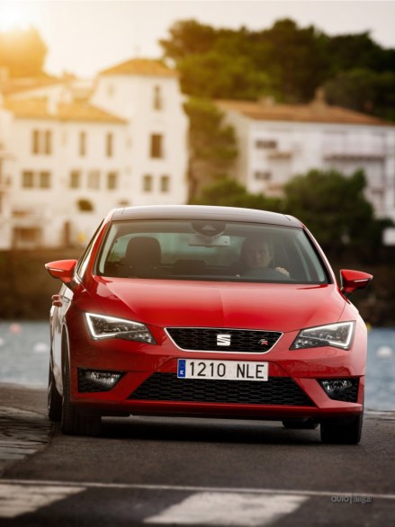 Seat Leon 2013: immagini ufficiali della hatchback iberica