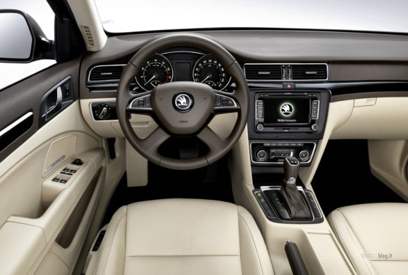 Skoda Superb restyling