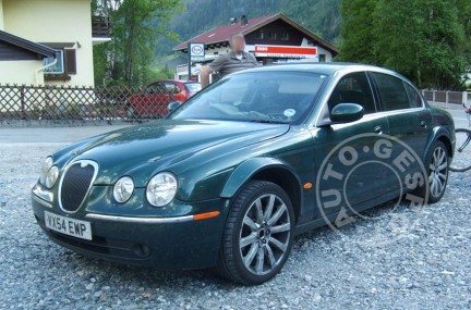 Jaguar S-TYPE