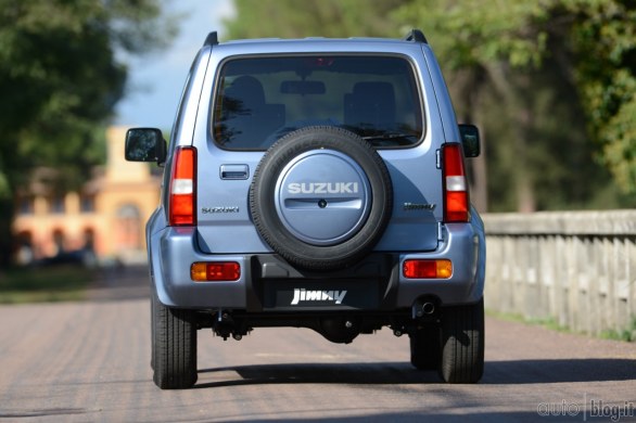 Suzuki Jimny Evolution: la nostra prova su strada