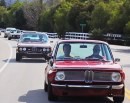 Targa California: decine di auto storiche in video tra cui Alfa Romeo, Porsche 356, Ford Mustang e BMW 2002