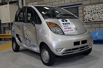 Tata  Nano - Crash Test