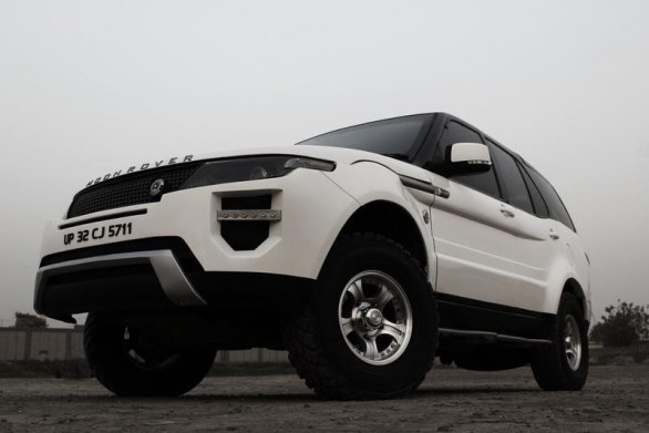 Una replica indiana della Range Rover Evoque basata sulla Tata Safari