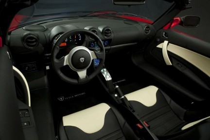 Tesla Roadster Sport - prime immagini ufficiali