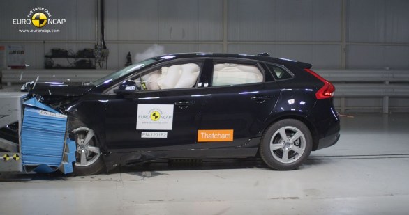Test Euro NCAP Audi A3, Ford B-Max, Kia cee\