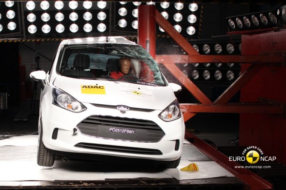 Test Euro NCAP Audi A3, Ford B-Max, Kia cee\