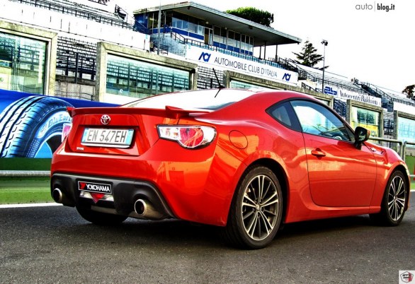 Toyota GT86 Academy: primo appuntamento a Vallelunga