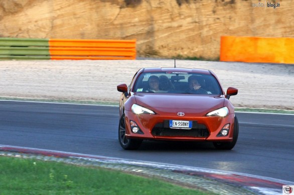 Toyota GT86 Academy: primo appuntamento a Vallelunga