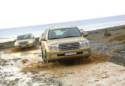 Toyota Land Cruiser in offroad