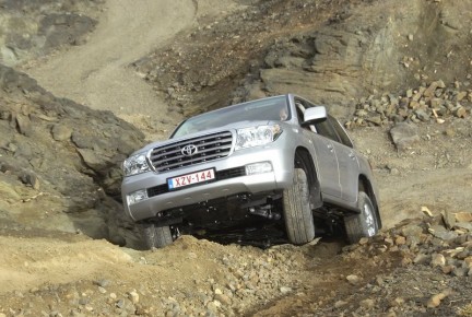 Toyota Land Cruiser in offroad