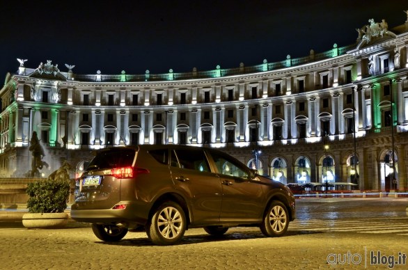 Toyota Rav 4 - 2013