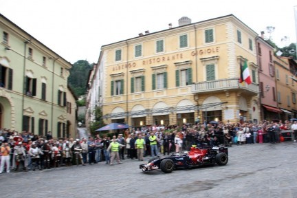 Trofeo Lorenzo Bandini: Vettel e la Toro Rosso a spasso per la Romagna