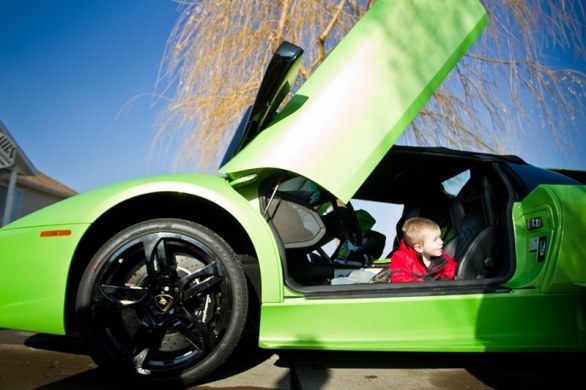 Un uomo ha vinto ad un concorso una Lamborghini Murcielago ma poche ore dopo l\'ha distrutta in un incidente