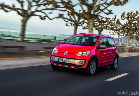 Volkswagen Cross Up!: Prezzo, dimensioni e prova su strada