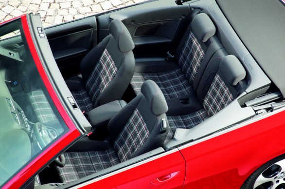 Volkswagen Golf GTI Cabriolet: nuove foto ufficiali
