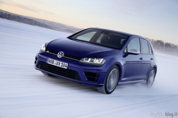 Volkswagen Golf R 2014: prova sul ghiaccio della Lapponia