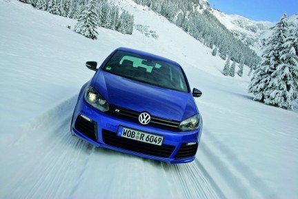 Volkswagen Golf R - nuove immagini ufficiali