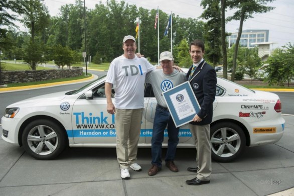 Volkswagen Passat TDI: Guinness World Record per l'efficienza