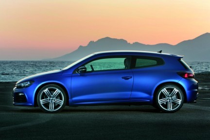 Volkswagen Scirocco R: nuove foto ufficiali su strada