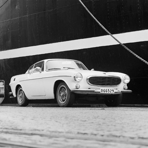 Volvo P1800 compie 50 anni