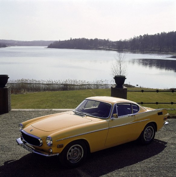 Volvo P1800 compie 50 anni