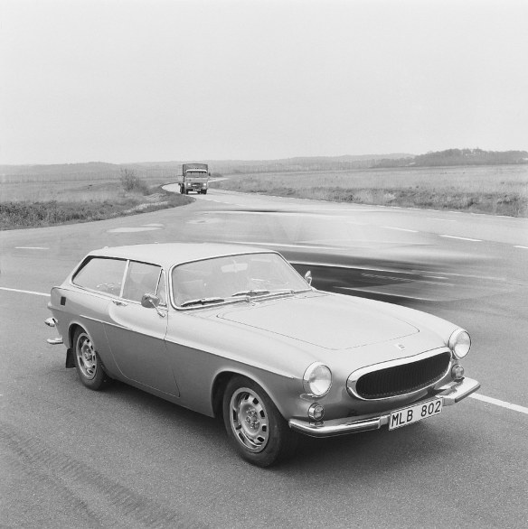 Volvo P1800 compie 50 anni