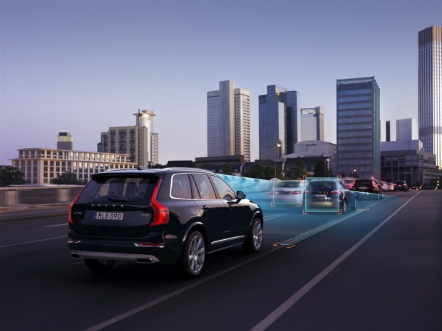 Nuova Volvo XC90 2015